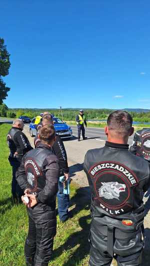 akcja drogowa policjantów z motocyklistami