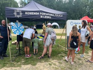 piknik profilaktyczny &quot;Kreci mnie bezpieczeństwo w lecie&quot; w Polańczyku, sobota 2 sierpnia 2025