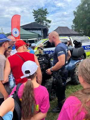 piknik profilaktyczny &quot;Kreci mnie bezpieczeństwo w lecie&quot; w Polańczyku, sobota 2 sierpnia 2025