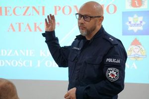 Spotkanie o bezpieczeństwie i zarządzaniu kryzysowym w Starostwie Powiatowym w Lesku