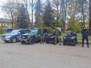 policjanci na charytatywnym pikniku rodzinnym w Baligrodzie