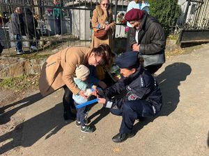 policjanci podczas akcji "Wszystkich Świętych"