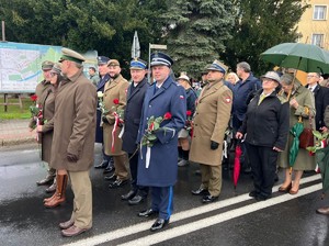 policjanci podczas obchodów Dnia Niepodległości