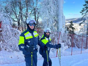 policyjny patrol narciarski w Bieszczadach